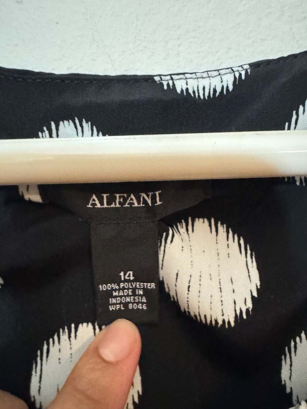 Alfani Sleeveless Black and White Polka Dot Fit and Flare Dress Size 14 - Picture 4 of 4